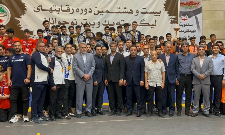 قهرمانی تکواندو 2
