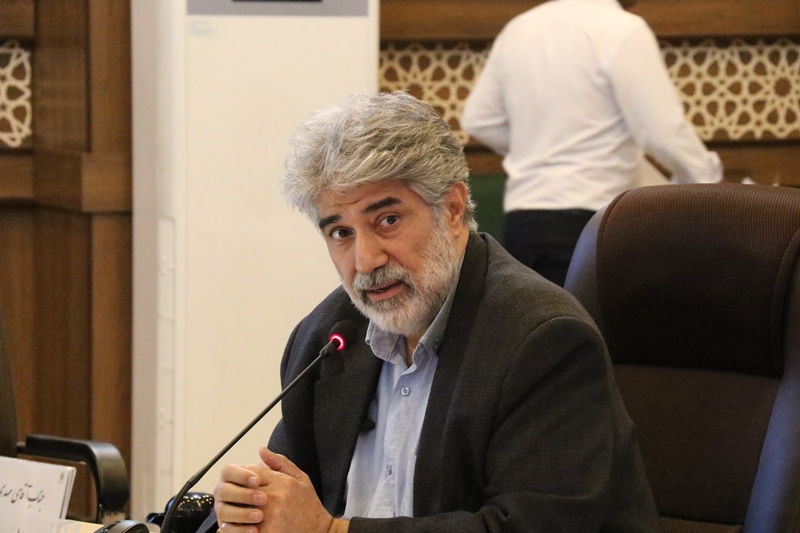 انتقاد عضو شورای شهر شیراز از گفته استاندار فارس درباره «باغ بش» : برای آینده بسیار خطرناک است