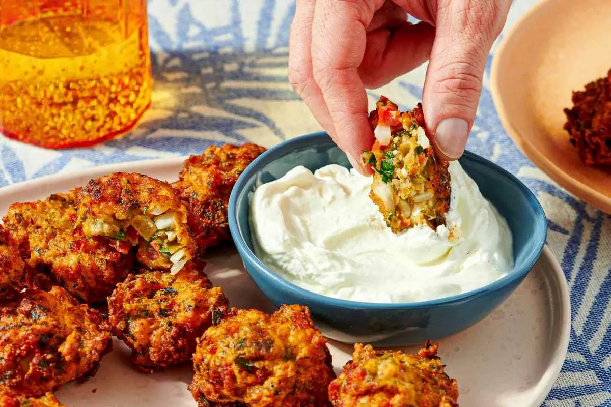 چگونه کتلت گوجه فرنگی (توماتو کفتدس) درست کنیم؟