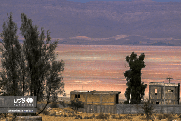 Maharloo Lake Shiraz 20