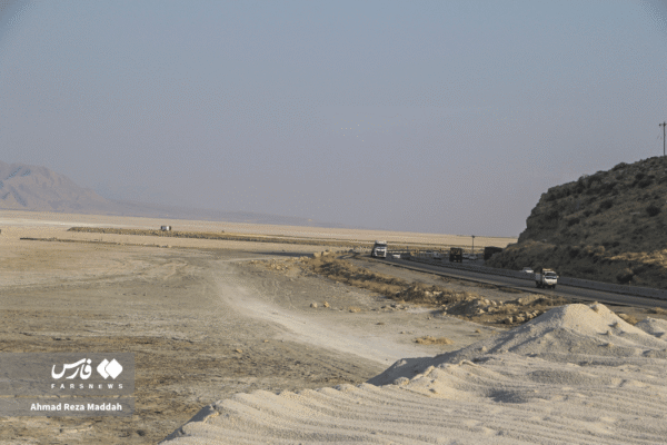 Maharloo Lake Shiraz 9