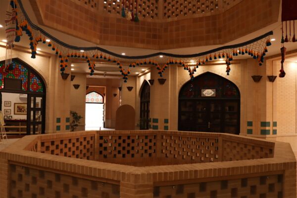 Photos of Aylar Arabi 22