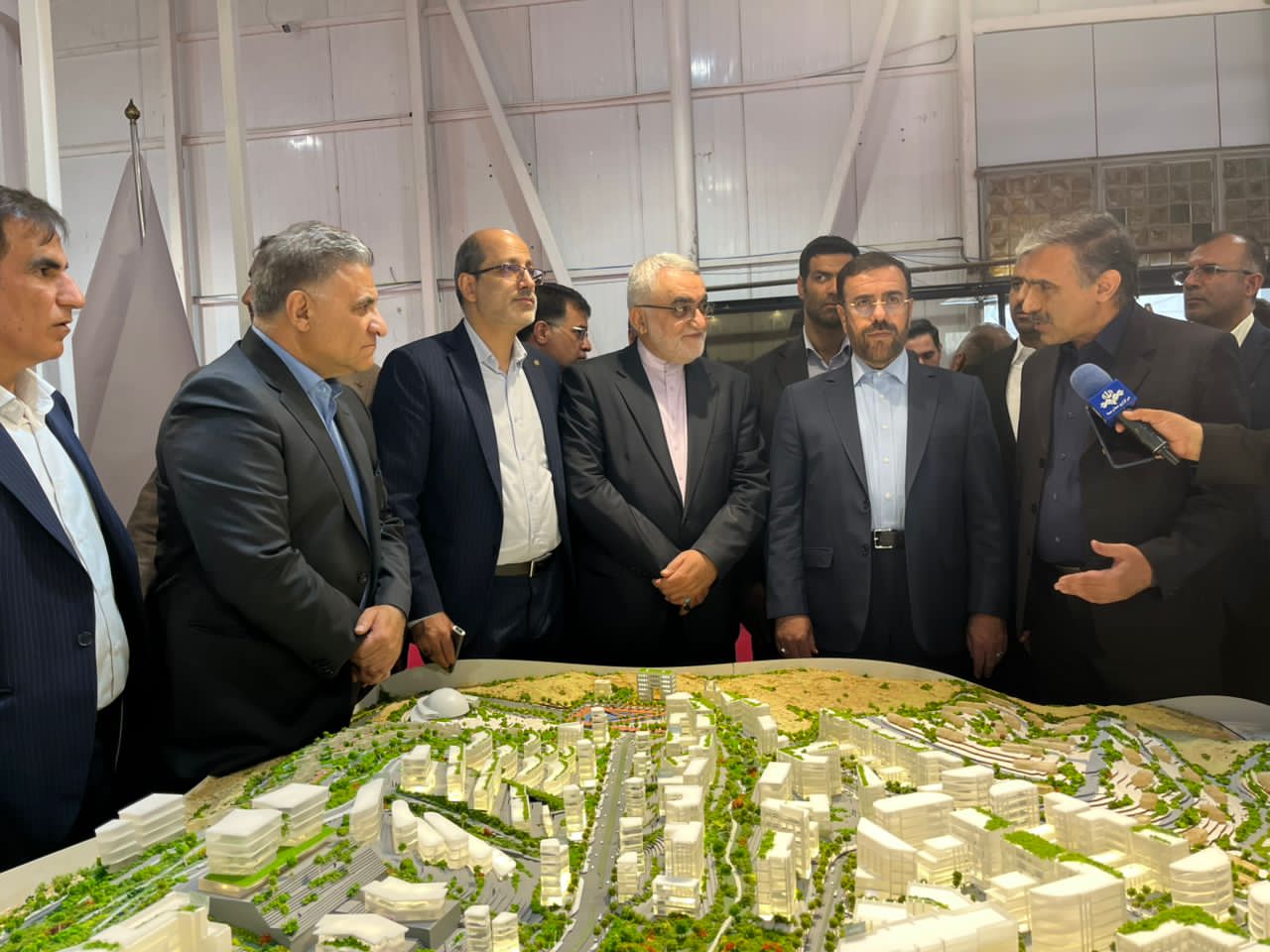 استاندار فارس: منطقه ویژه سلامت شیراز، مقصد جدید درمانی جایگزین سفرهای پرهزینه به آمریکا