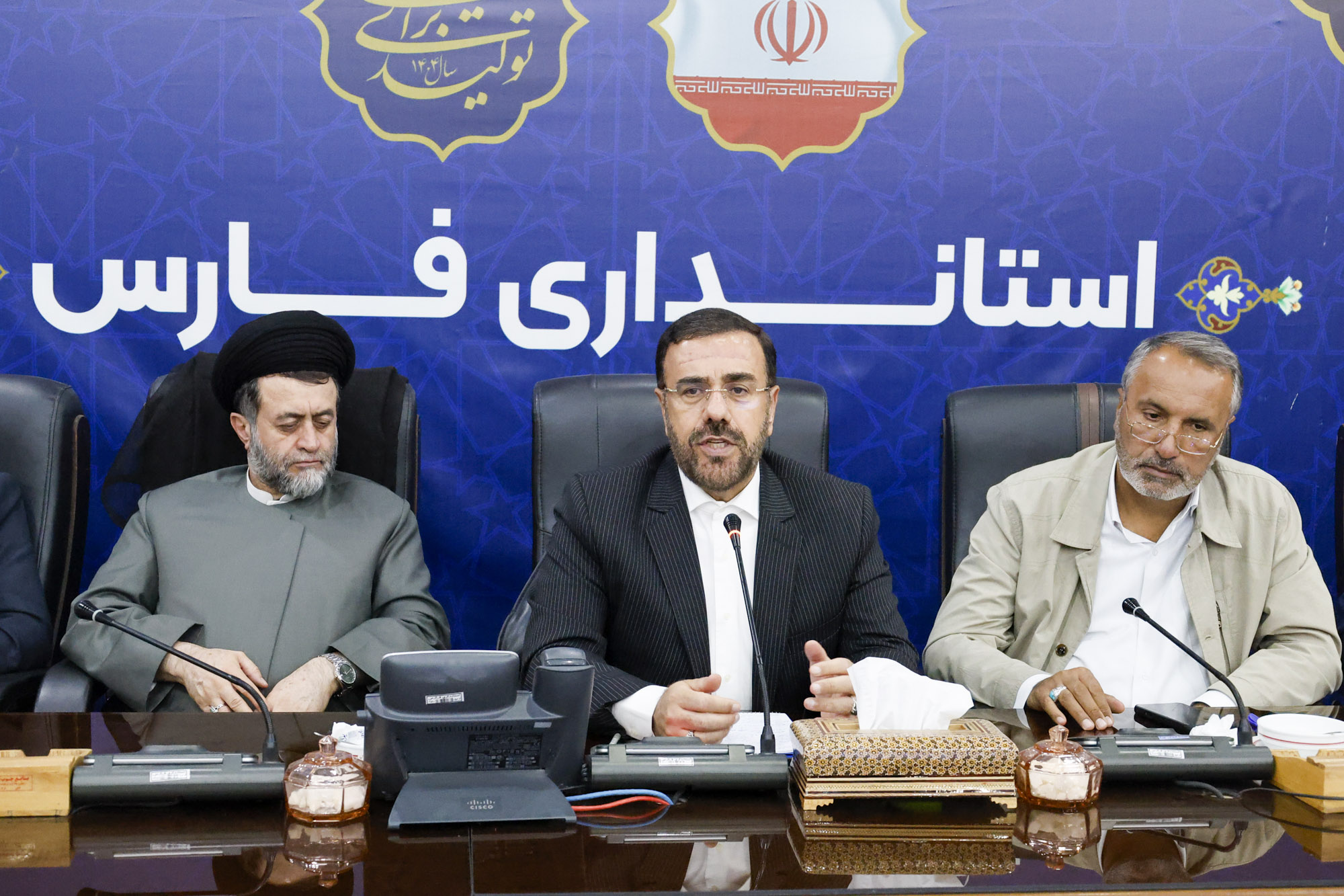 استاندار فارس: انتخابات شوراها صددرصد الکترونیکی الکترونیکی است/ جایگاه ویژه فارس در انتخابات شوراها با ۲۶۰۰ حوزه انتخابیه