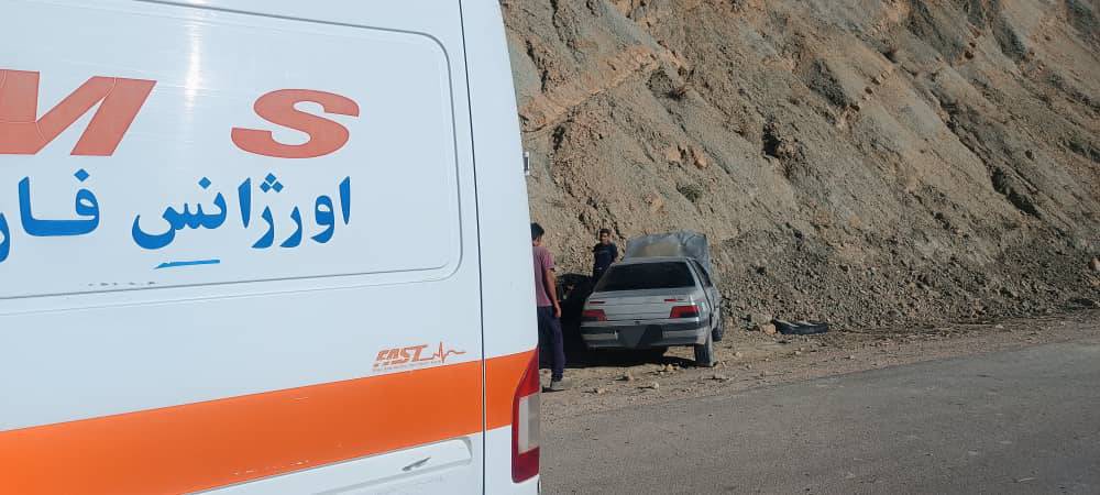 برخورد خونین پژو ۴۰۵ با کوه در محور سپیدان به یاسوج