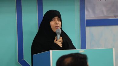 مراسم جشن و تکریم از دانشجویان ورودی جدید در دانشکده علوم قرآنی شیراز 2 دانشکده علوم قرآنی 1