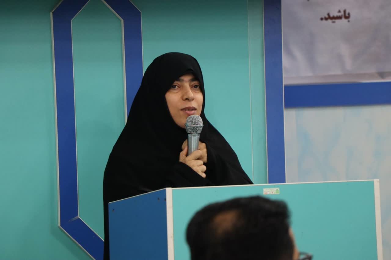 مراسم جشن و تکریم از دانشجویان ورودی جدید در دانشکده علوم قرآنی شیراز