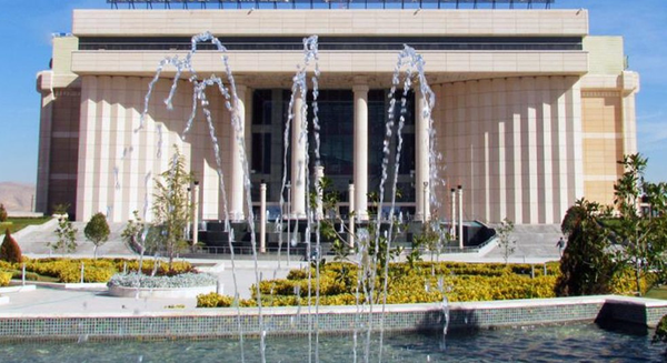 افتتاح صدوپنجاهمین مجتمع تجاری شیراز روزی که ۴۰٪ مغازههای دیگر مالها تعطیل است ! 3 مال شیراز