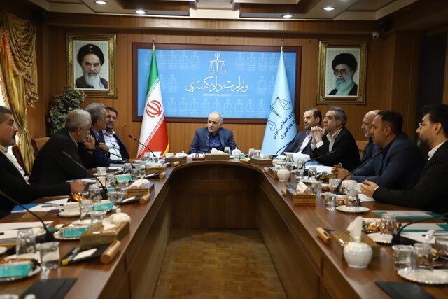 نشست خبری