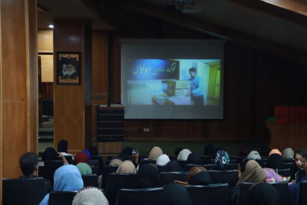 نمایشگاه منتخب آثار سیزدهمین جشنواره بین‌المللی مد و لباس فجر 4