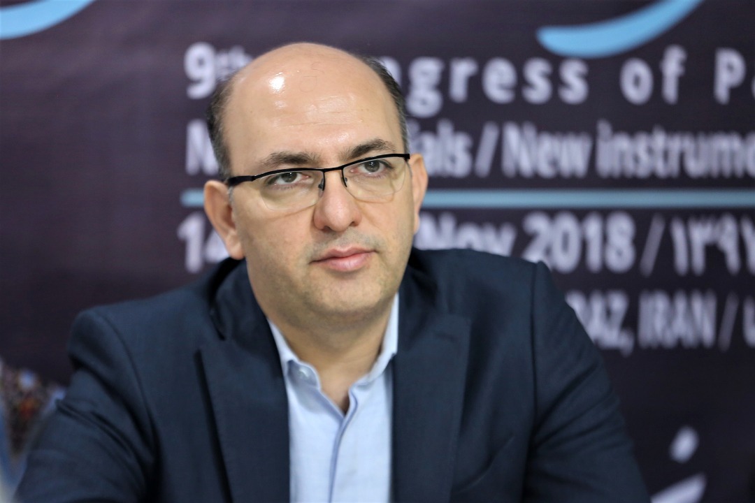 انتقاد تند رئیس انجمن دندانپزشکان فارس: فشار نظارتی بی‌مورد، آرامش را از ما گرفت؛ بیمه‌ها مسئولیت خود را کنار گذاشته‌اند/پرونده‌سازی، دندانپزشکان را از شیراز می‌راند