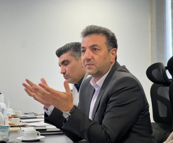 هادی شه دوست شیرازی