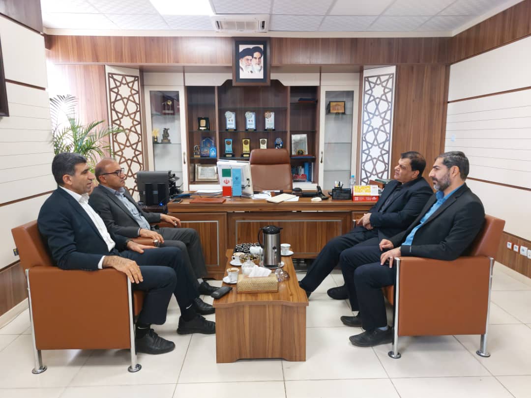 دیدار فرماندار پاسارگاد با مدیرکل تعاون،کار و رفاه اجتماعی استان فارس