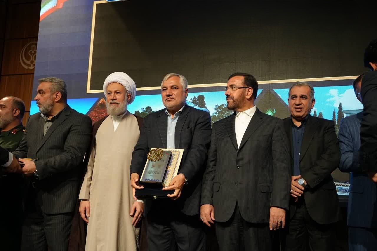 اداره کل کمیته امداد امام خمینی استان فارس دستگاه برتر جشنواره شهید رجایی شد