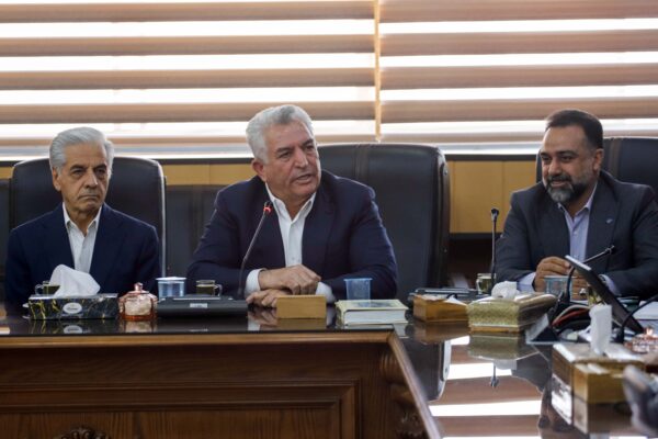 راه اندازی دانشکده تخصصی خلبانی هلیکوپتر در شیراز توسط گروه فاتح/حسینعلی امیری: فارس قطب هوانوردی جنوب کشور میشود 2 دانشکده خلبانی 2