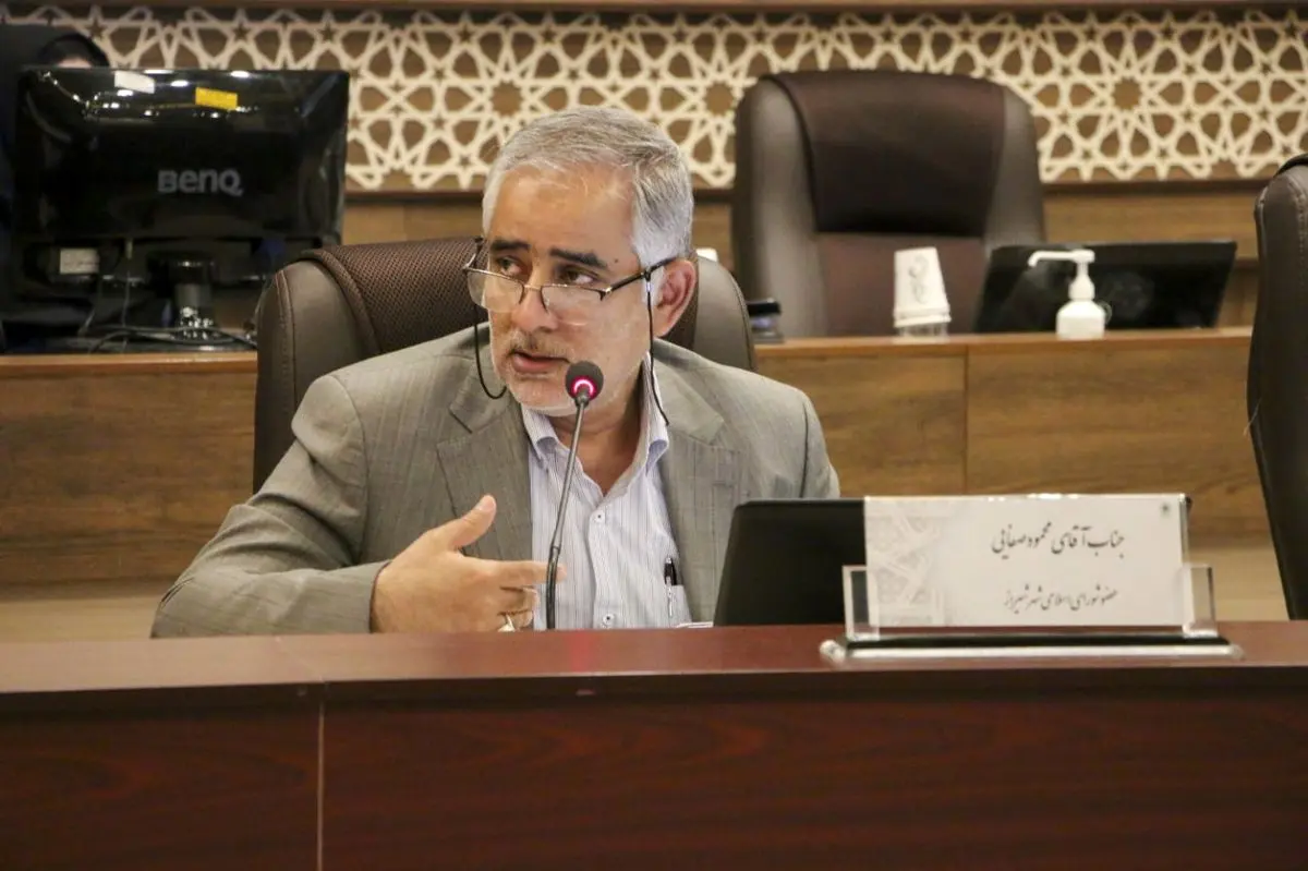 ورودی‌های شیراز در تسخیر سنگ‌فروشی‌ها/ پروژه فاضلاب منطقه شرق شیراز رها و بلاتکلیف است