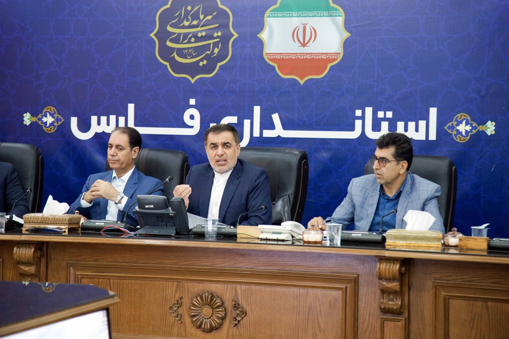 تاکید معاون اقتصادی استاندار فارس بر تضمین خرید محصولات،تأمین سوخت روستاها و نظارت مؤثر بر بازار 