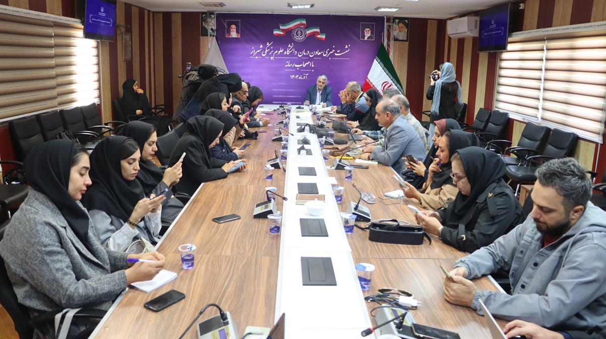 مروری بر دستاوردهای معاونت درمان دانشگاه علوم پزشکی شیراز در دوره دکتر «امین نیاکان»/ یک سال خدمت جهادی در عرصه