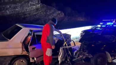 تصادف رخ‌به‌رخ پژو ۴۰۵ و پراید در جاده فیروزآباد_شیراز با ۹ مصدوم