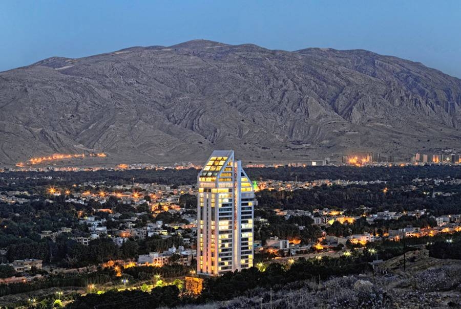 ۱۵ تا از مکان‌های تفریحی شیراز برای جوانان