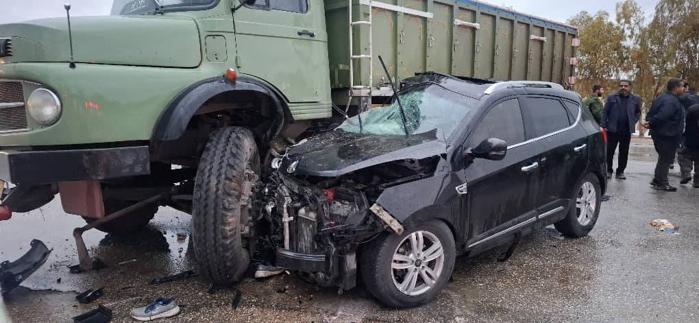 تصادف مرگبار کامیون و جک سواری در محور فسا – داراب با ۵ کشته و مصدوم