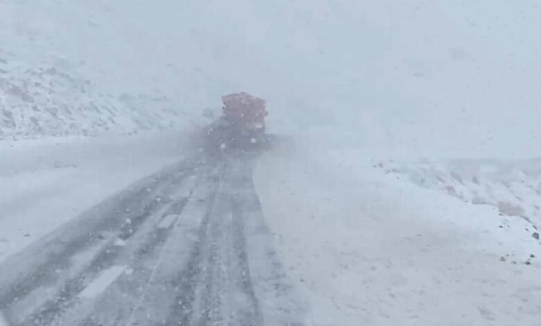 آغاز نخستین بارش برف در ارتفاعات شهرستان سپیدان/ ستاد بحران آمادهباش شد 1 9351ba73 4afe 41d8 a1f6 933b0c4977f8