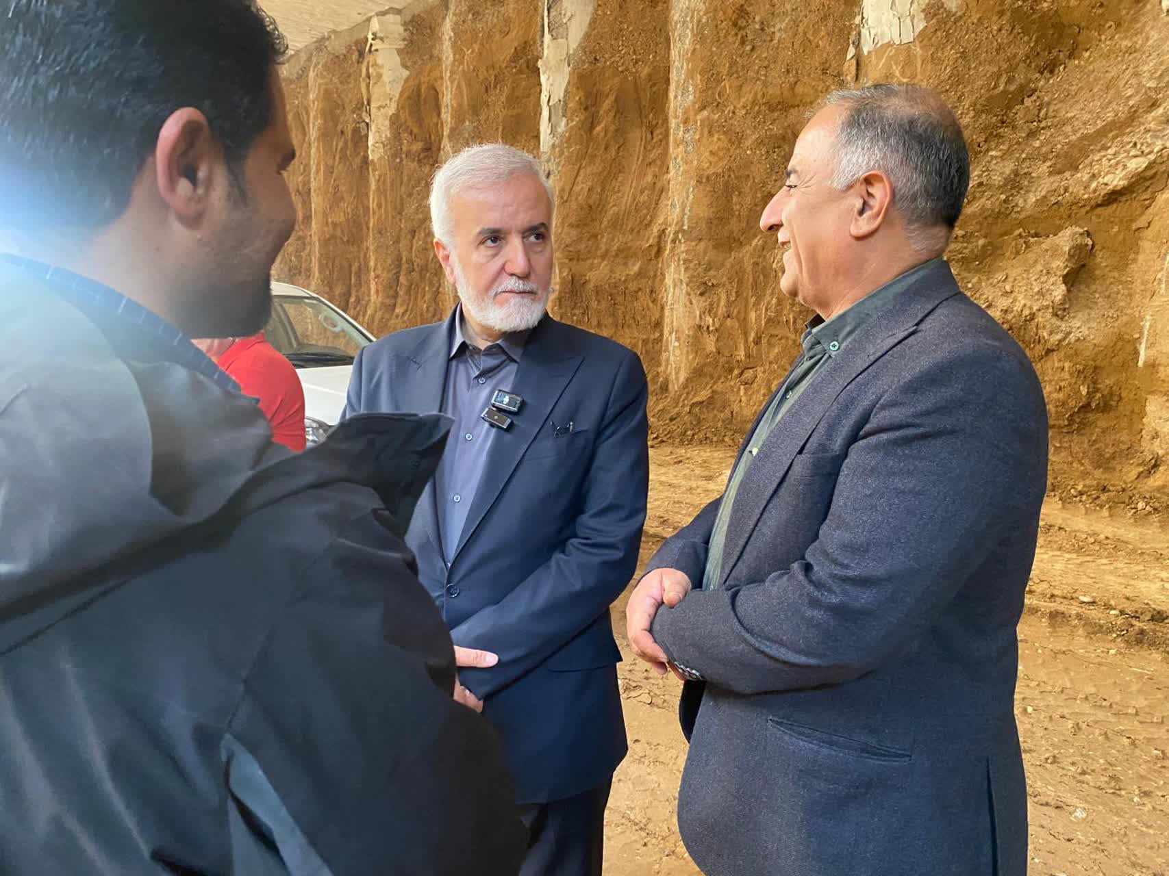 پیشرفت ۷۰ درصدی زیرگذر شهید فریدون عباسی شیراز با رفع معارضات و عملیات سه‌نوبته