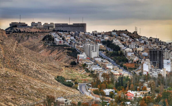 ب) محلههای دارای دسترسی خوب و اقتصادی: اولویت با قیمت و توزیع مناسب