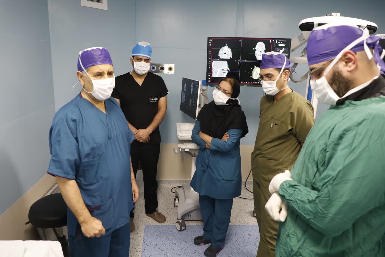 بهره‌برداری از پیشرفته‌ترین دستگاه نویگیشن در مرکز آموزشی درمانی خلیلی شیراز