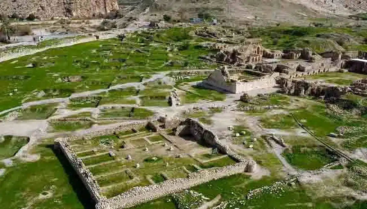 میراث فرهنگی در آستانه فروپاشی: غارت آثار باستانی در فارس و کشور؛ حفاظت ایران «هم‌تراز با افغانستان» شد