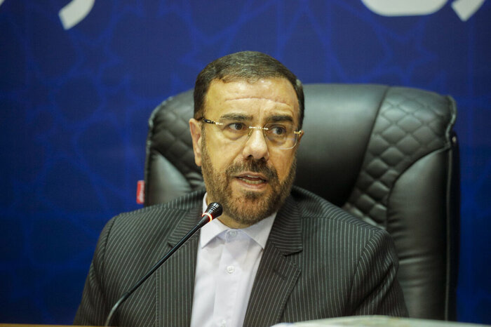 دستور استاندار فارس برای شب یلدا: تاخیر ۱.۵ ساعته ادارات و مراکز آموزشی در یکم دی‌ماه