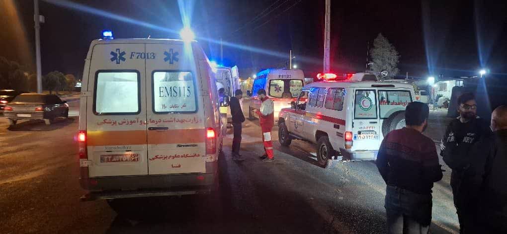 تصادف مرگبار زنجیره‌ای در جاده فسا-داراب؛ ۹ مصدوم و یک فوتی