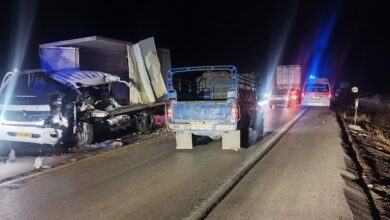 نیسان آبی چه بر سر کامیونت ایسوزو آورد! در جاده کازرون به کنارتخته