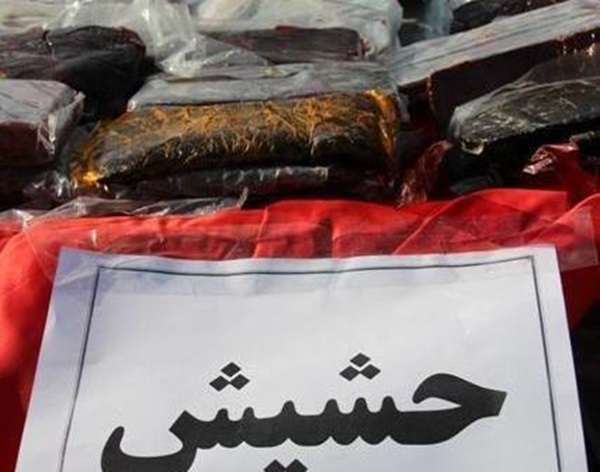 ضرب شست پلیس به قاچاقچیان کالا و مواد مخدر در فارس؛ از کشف ۱۰۰ هزار نخ سیگار تا توقیف محموله «آنلاین‌شاپ» فاقد مجوز