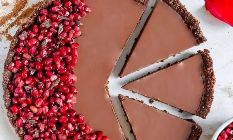 شیرینی شب یلدا: دسر چیزکیک یلدایی بیسکویتی و شکلاتی بدون به فر 1 دسر یلدایی با بیسکوییت و شکلات