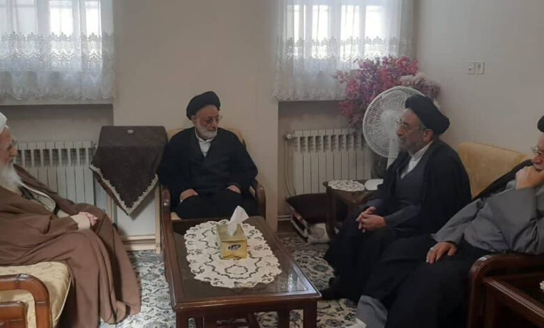 دیدار موسوی لاری و اعضای همایش ریحانهالنبی با آیتالله جوادی آملی 1 ریحانه النبی