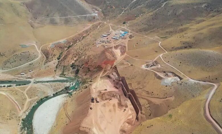 ارزیاب، ناظر و مجری ؛ هیچکس مسئولیت اژدهای هفتسر «ماندگان» را گردن نمیگیرد 1 سد ماندگان