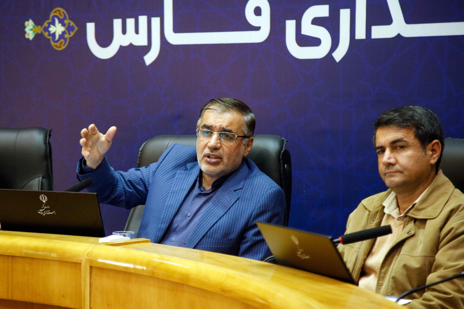 پیگیری مشکلات ۱۰۸ بنگاه اقتصادی و تولیدی در دستور کار معاونت اقتصادی استانداری فارس