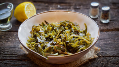 علت لیز شدن ترشی خرفه چیست و چگونه از آن جلوگیری کنیم؟