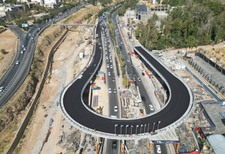 شهرداری شیراز با ۳۰۰ هزار تُن آسفالت، خیابان‌ها را نو نوار کرد