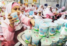 آغاز برنامه توزیع شیر رایگان در مدارس ابتدایی دولتی استان فارس