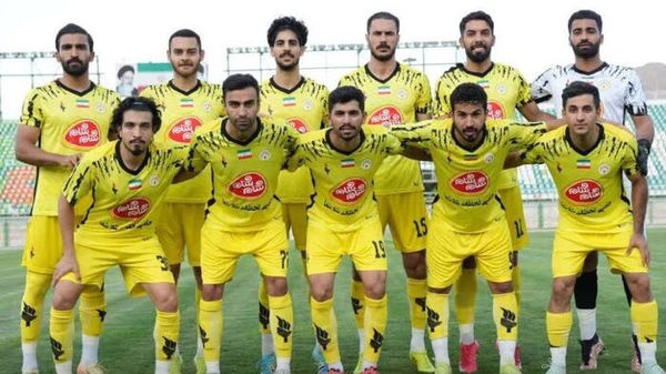 مصاف فوتبال فجر سپاسی و پرسپولیس بدون تماشاگر برگزار می‌شود