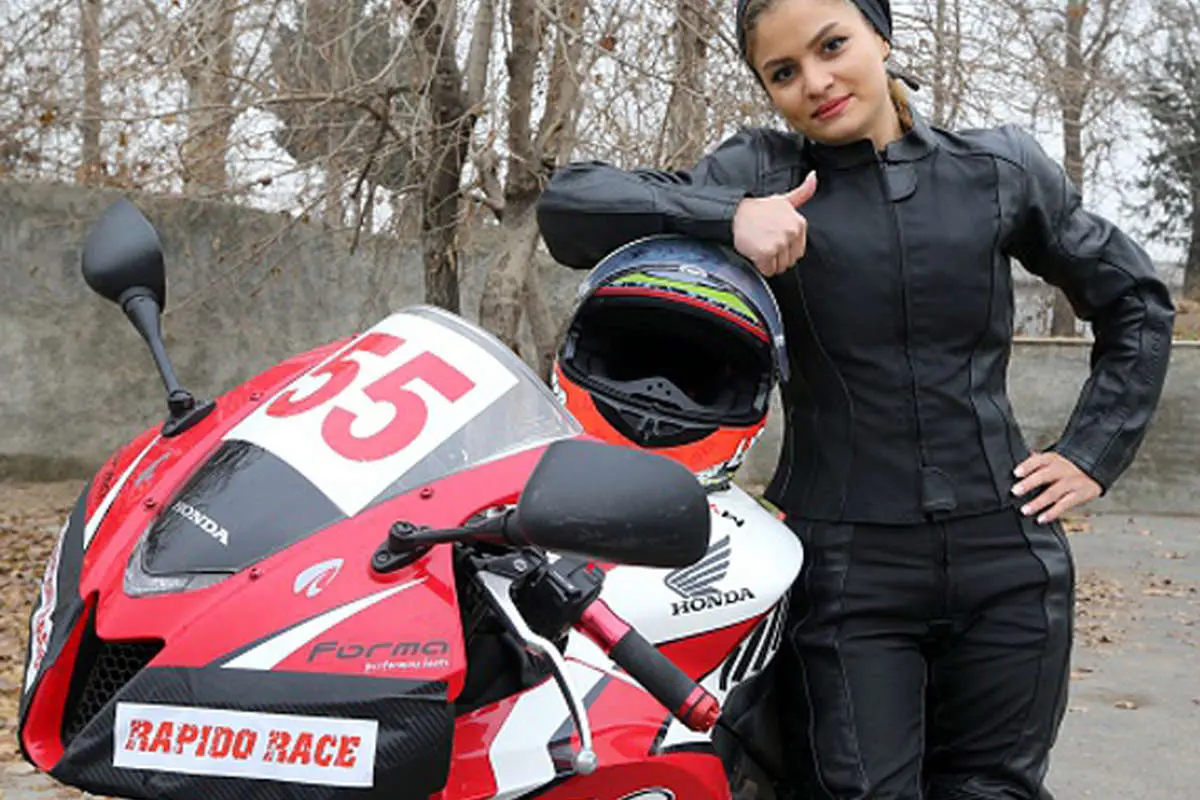 موافقت دولت با صدور «گواهینامه موتورسواری » برای زنان