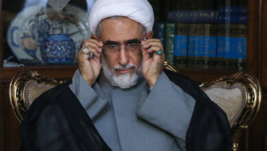 چرا اعتراضات به خشونت کشیده شد؟ مسئولان مقصرند،باید کوتاه بیاییم