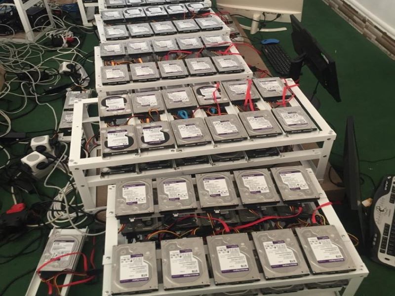 لو رفتن مزرعه بیت‌کوین در شهرک صنعتی شیراز / ۴۶ دستگاه استخراج غیرمجاز پلمپ شد