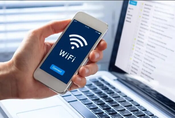 اینترنت لوکس نیست؛ ستون فقرات زندگی امروز است