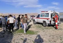 تصادف شدید پژو پارس و ۲۰۶ در محور خنج؛ ۵ نفر راهی بیمارستان شدند