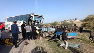 ۲۷ مصدوم و یک جان‌باخته در تصادف اتوبوس “داراب – یزد” با تاکسی سمند در نی‌ریز