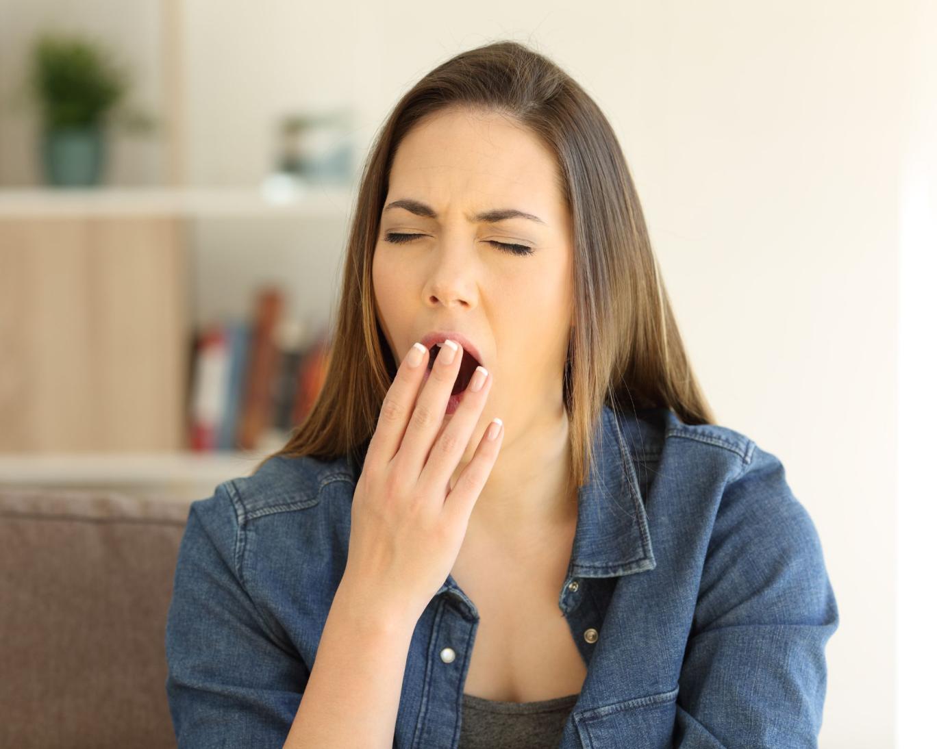 خمیازه، فراتر از یک نفس عمیق؛ دانشمندان کشف کردند: راهی برای شست‌وشوی مغز!