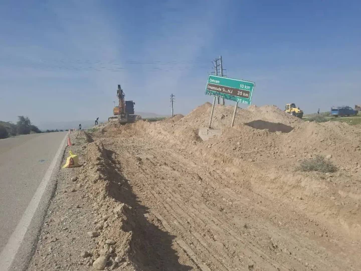 آغاز عملیات اجرایی پروژه مسیر پرترافیک و حادثه‌خیز «دهرم به سه‌راهی عسلویه»